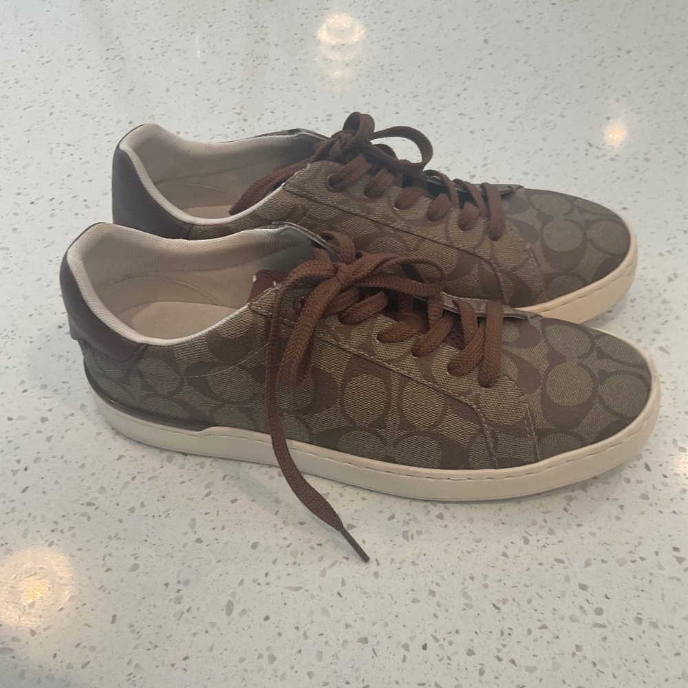 Men’s Coach Logo Shoes Size 9D - Picture 4 of 5